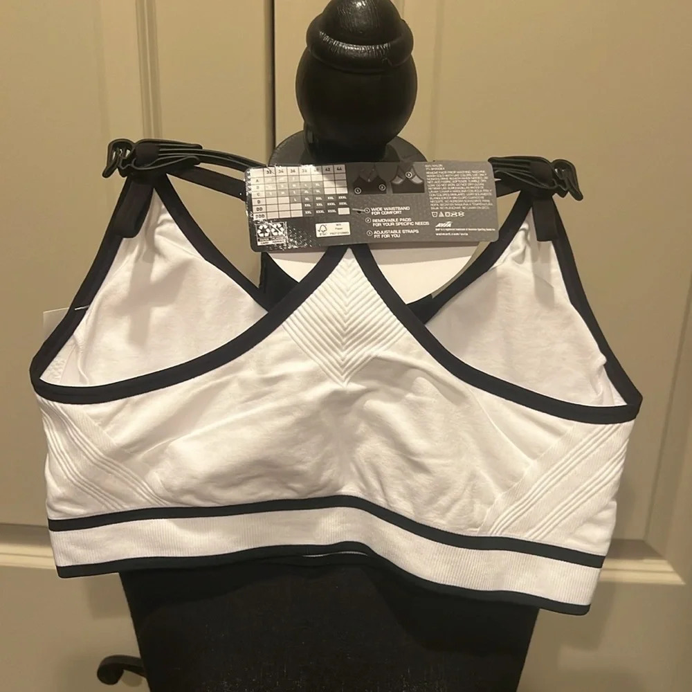 Avia Sports Bra NWT White and Black Sz Large - Picture 2 of 3